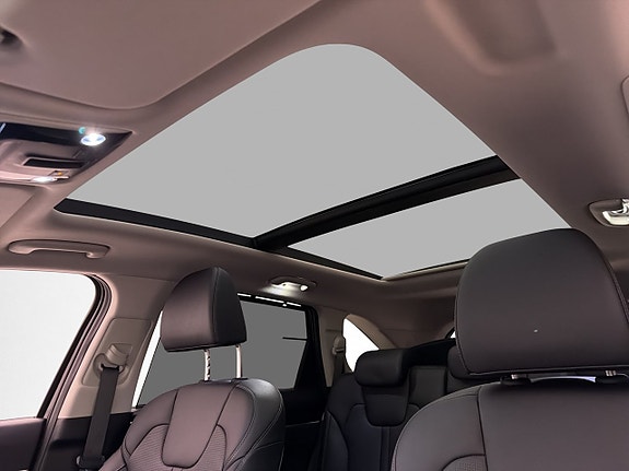 Kia Sorento 10 of 30