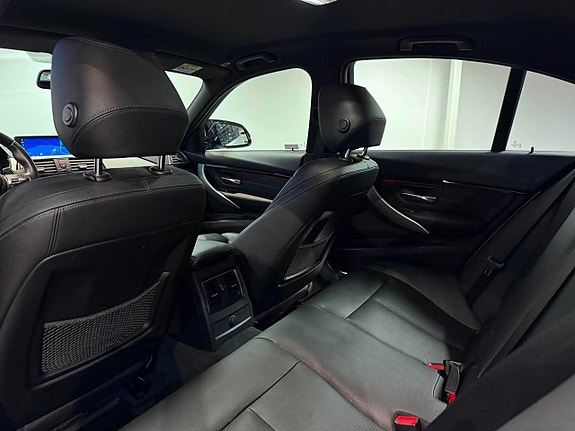BMW 320d 21 of 21