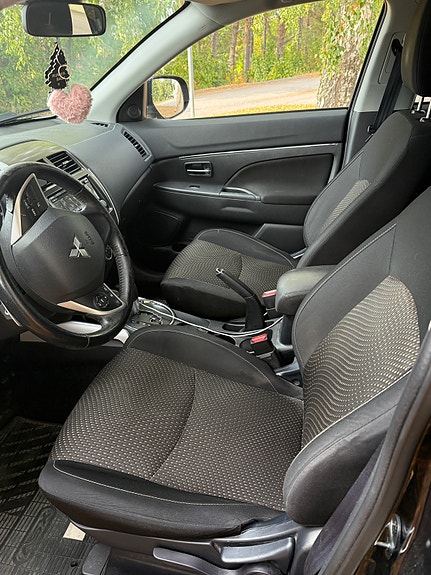 Mitsubishi ASX 7 of 8