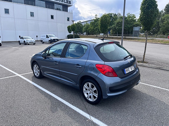 Peugeot 207 3 of 21