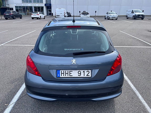 Peugeot 207 4 of 21
