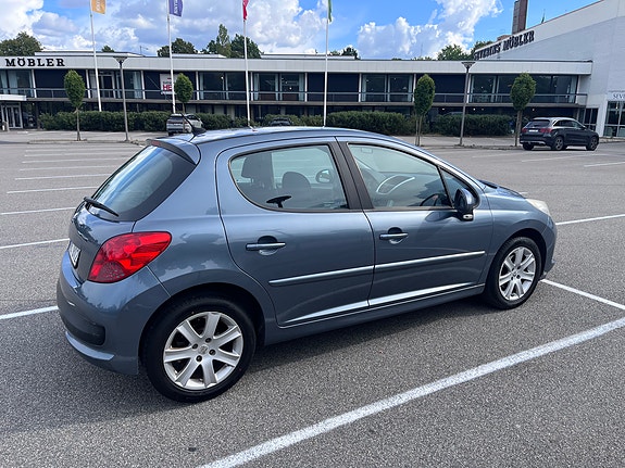 Peugeot 207 6 of 21