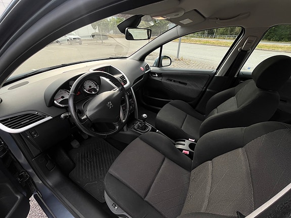 Peugeot 207 12 of 21