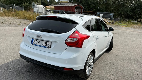Ford Focus 5 of 6