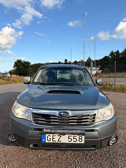 Subaru Forester 2 of 14