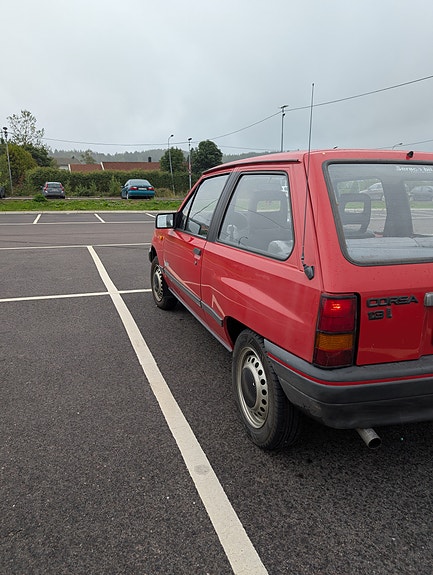 Opel Corsa 2 of 7