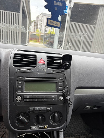 Volkswagen Golf V 5 of 5