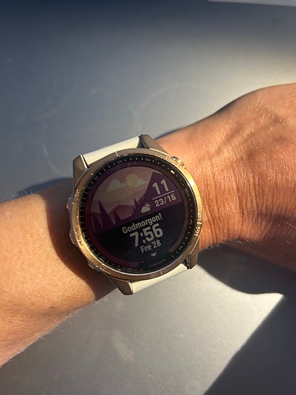 Garmin Garmin Fenix 7S Solar smartklocka roséguld/beige