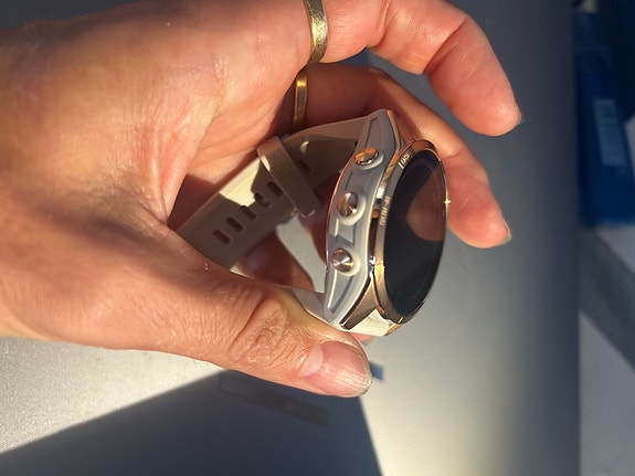 Garmin Fenix 7S Solar smartklocka roséguld/beige image 5