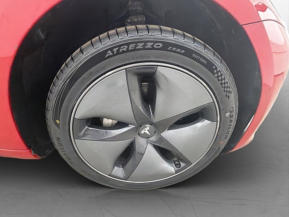 Tesla Model 3 30 of 30