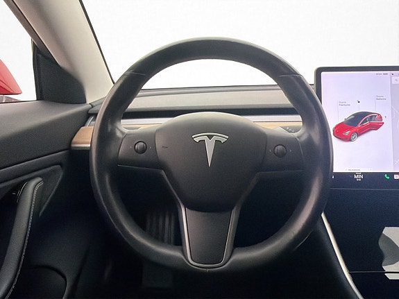Tesla Model 3 13 of 30