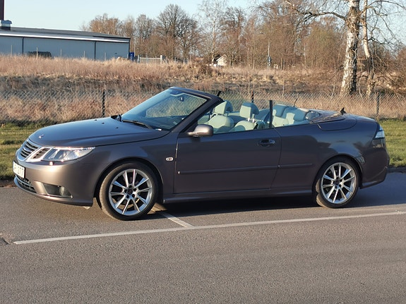 Saab 9-3 2 of 6