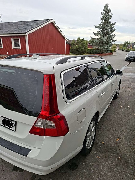 Volvo V70 5 of 9