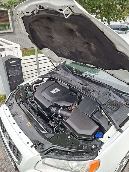 Volvo V70 9 of 9