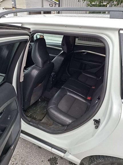 Volvo V70 6 of 9