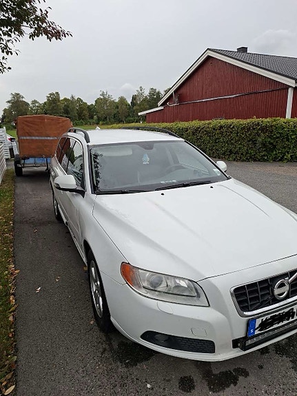 Volvo V70 4 of 9
