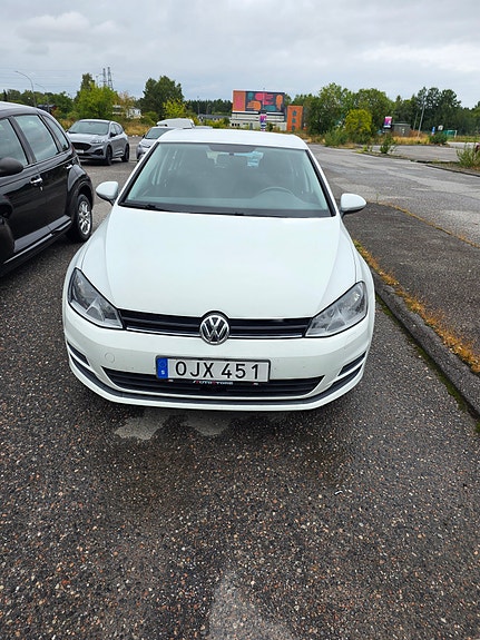 Volkswagen Golf VII 5 of 7