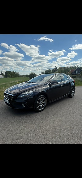 Volvo V40 Cross Country 8 of 8