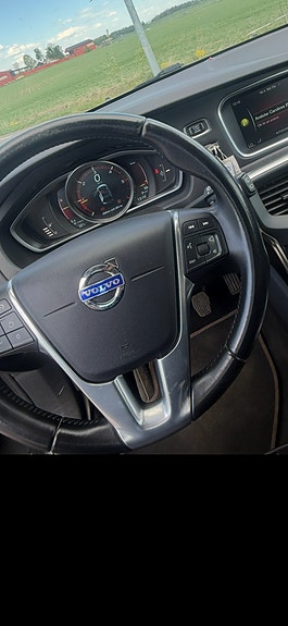 Volvo V40 Cross Country 7 of 8