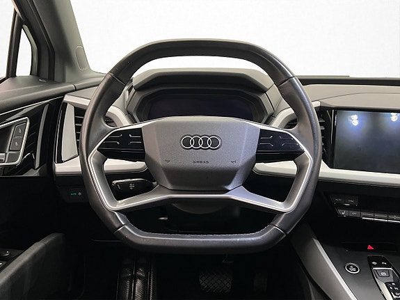 Audi Q4 e-tron 13 of 30