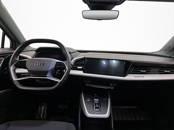 Audi Q4 e-tron 12 of 30