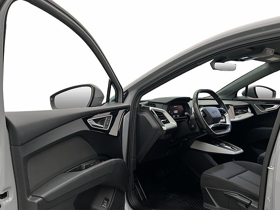Audi Q4 e-tron 14 of 30