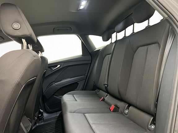 Audi Q4 e-tron 11 of 30