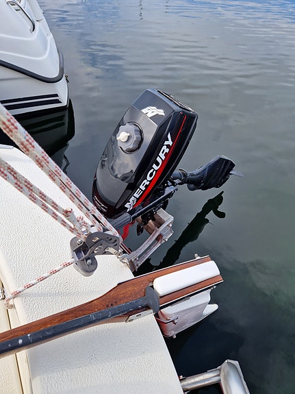 Helmsman 20 2 of 5