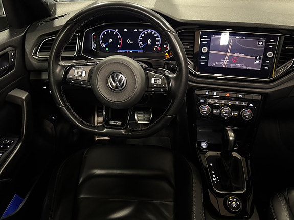 Volkswagen T-Roc 20 of 21