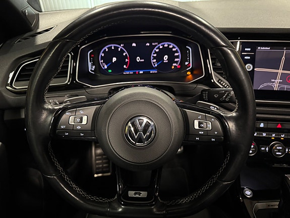 Volkswagen T-Roc 19 of 21