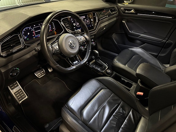 Volkswagen T-Roc 11 of 21