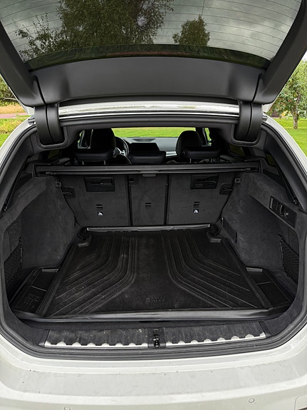 BMW 320d 13 of 13