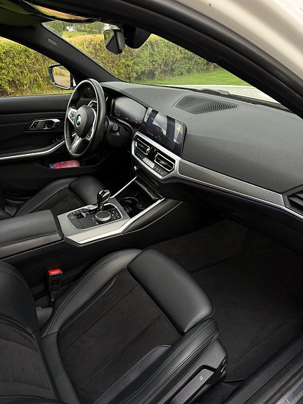 BMW 320d 10 of 13