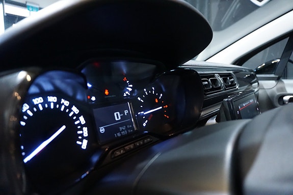 Citroen C3 13 of 16