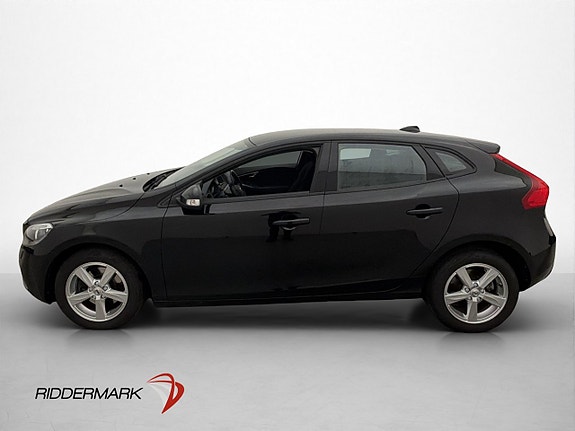Volvo V40 2 of 28