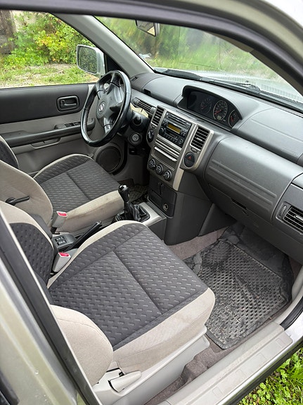 Nissan X-Trail 5 of 6