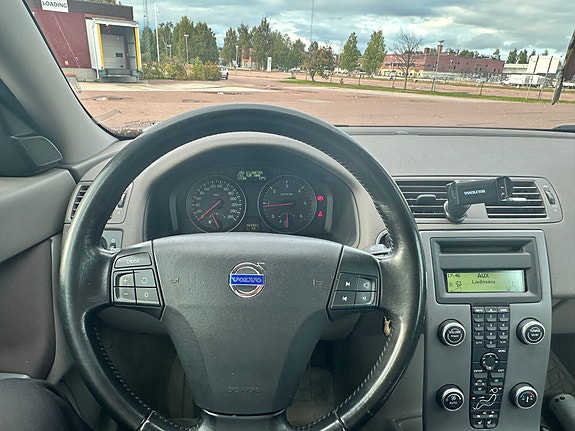 Volvo S40 5 of 5