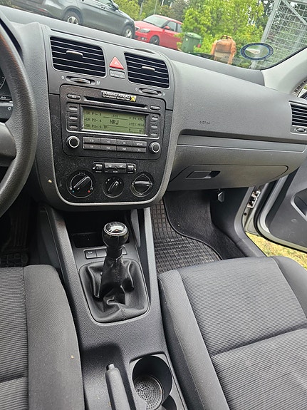 Volkswagen Golf V 7 of 10