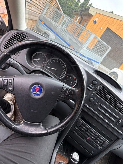 Saab 9-3 9 of 10