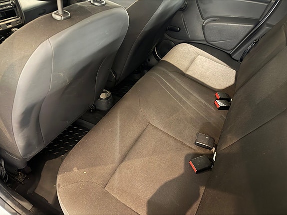 Dacia Duster 12 of 15