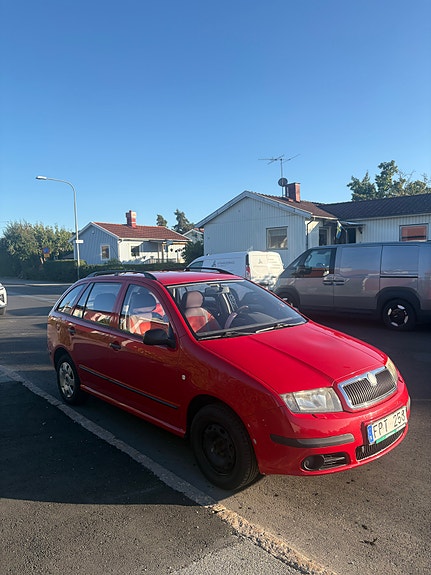 Skoda Fabia 3 of 7