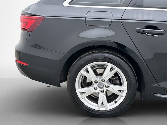 Audi A4 28 of 29
