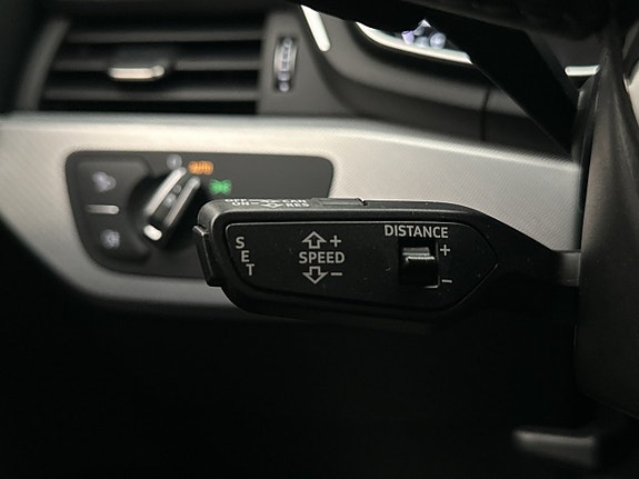 Audi A4 23 of 29