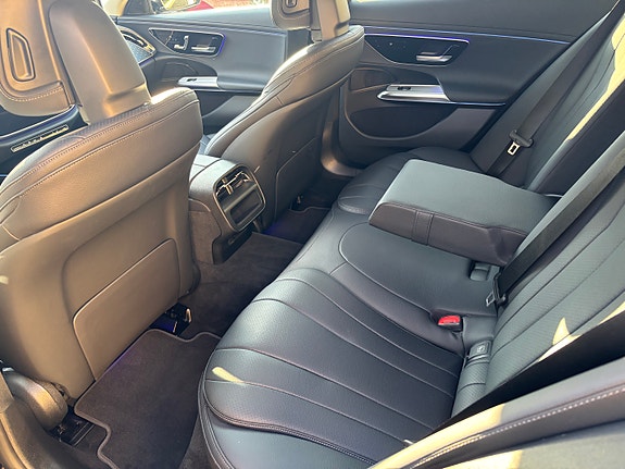 Mercedes-Benz E300 e 10 of 15