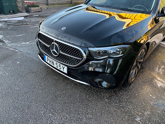 Mercedes-Benz E300 e 5 of 15