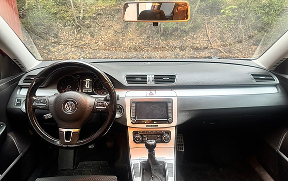 Volkswagen Passat 6 of 6