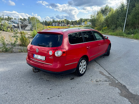 Volkswagen Passat 3 of 6
