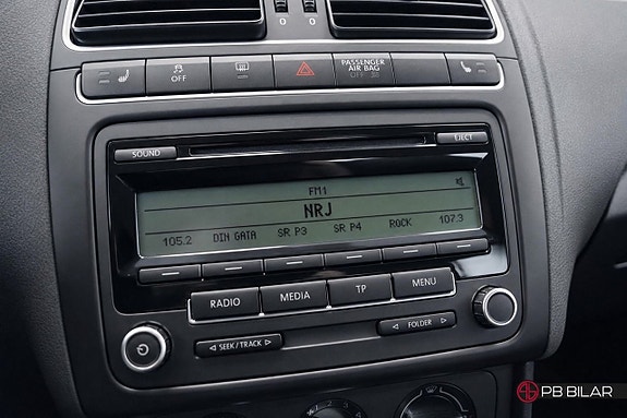 Volkswagen Polo 21 of 21