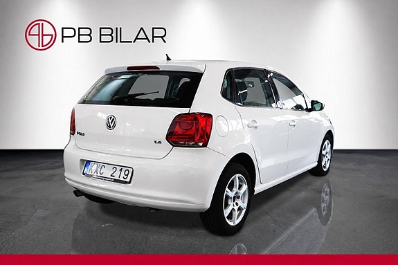 Volkswagen Polo 7 of 21