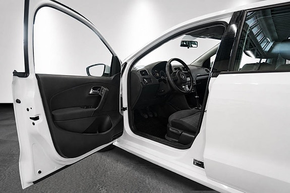 Volkswagen Polo 8 of 21